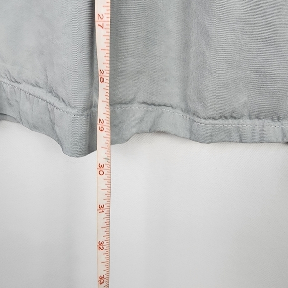 Heyson Tencel Button Sides V-neck Short Sleeved Blouse SIZE SMALL - Picture 2 of 6